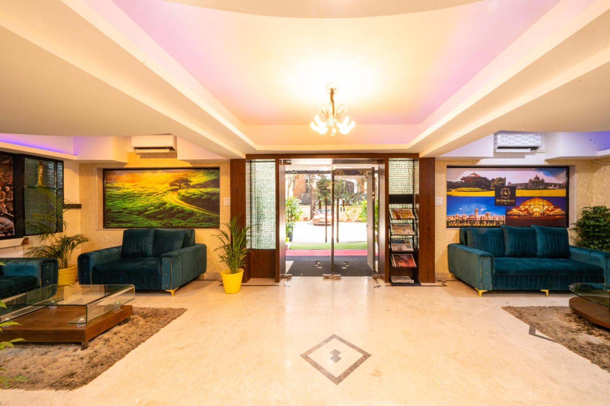 Lords Midtown Suites Bangalore Бангалор Екстериор снимка